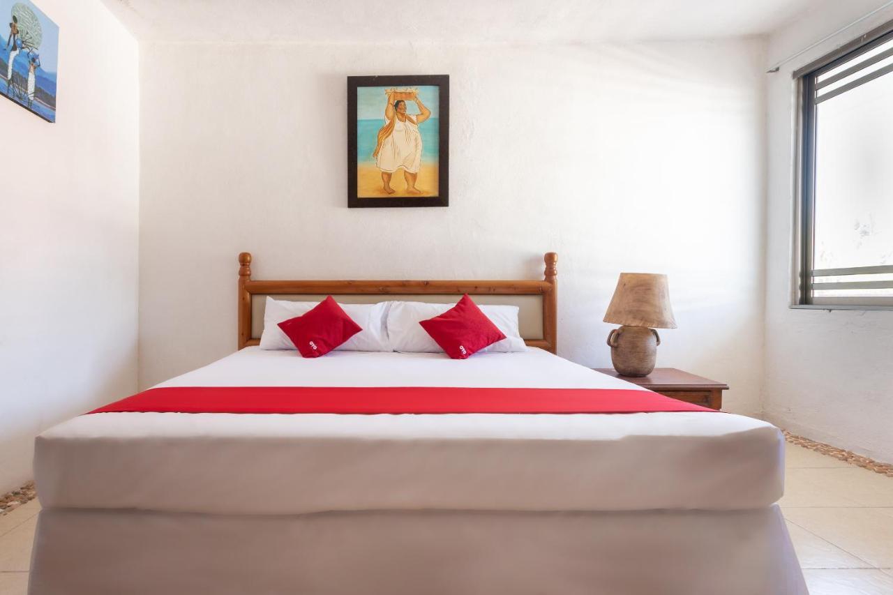 Pelican Inn At Las Dunas Chelem Extérieur photo